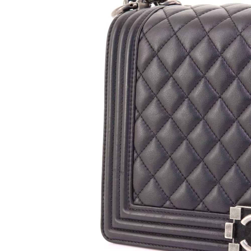 Chanel Boy Flap Bag Quilted Calfskin New Medium Black - Picture 6 of 9